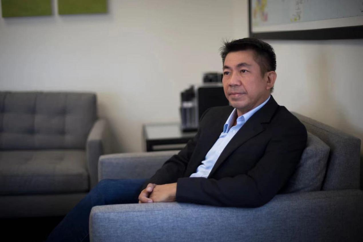 新蛋集團全球CEO鄒果慶榮獲中國（上海）跨境電商“傑出領袖金鷹獎”
