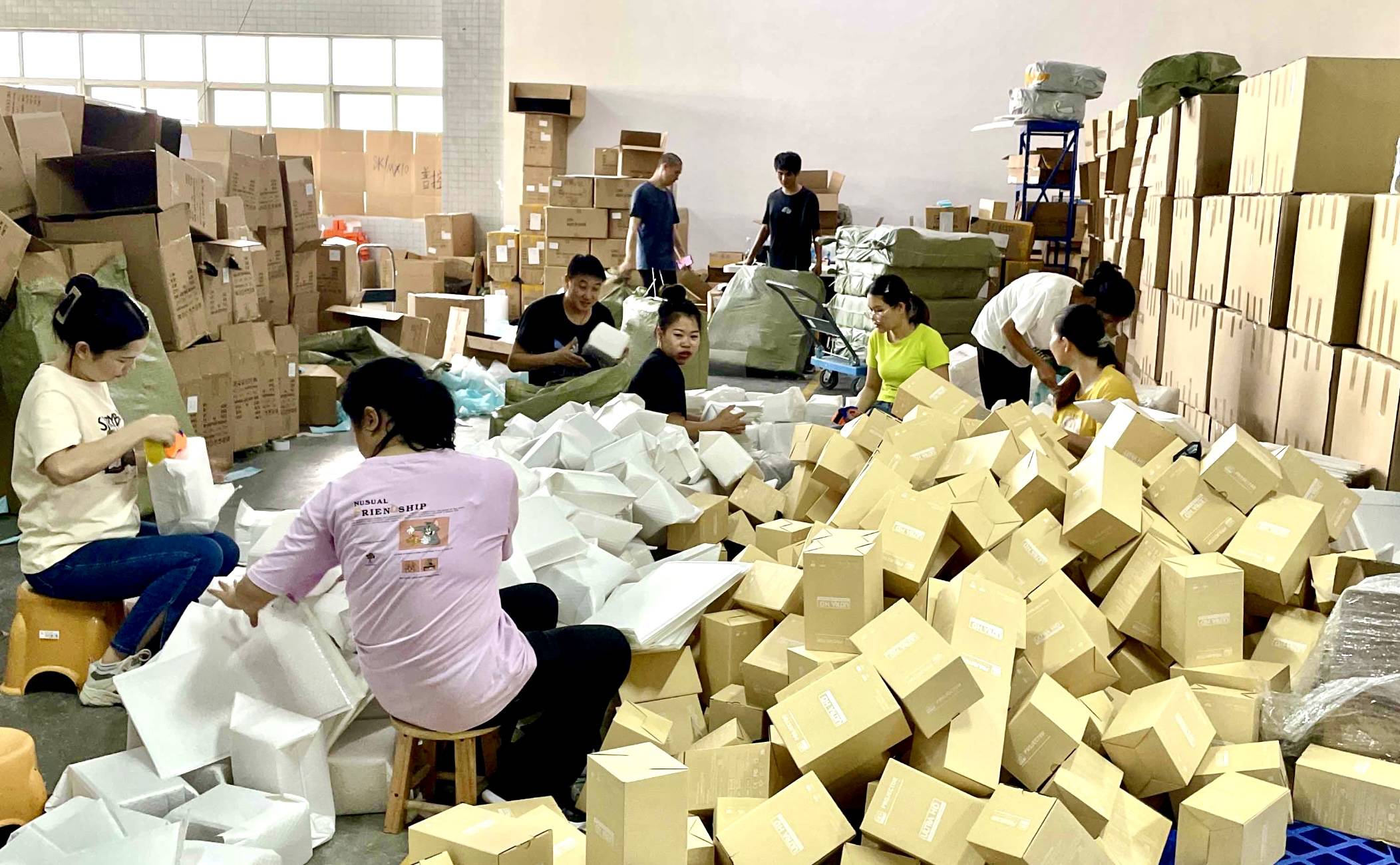 速賣通雙11開售火爆：商家補貨忙，菜鳥國際快遞發得快