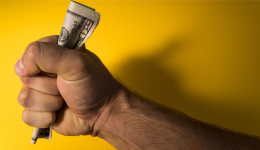 震動！亞馬遜頭部大牌裁員200人！