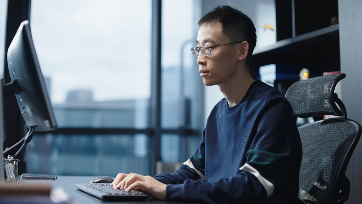 借款十萬起家，廈大高材生如何在亞馬遜實現“數億年銷”